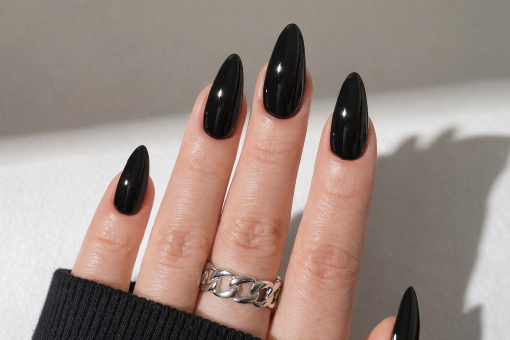 black nail designs