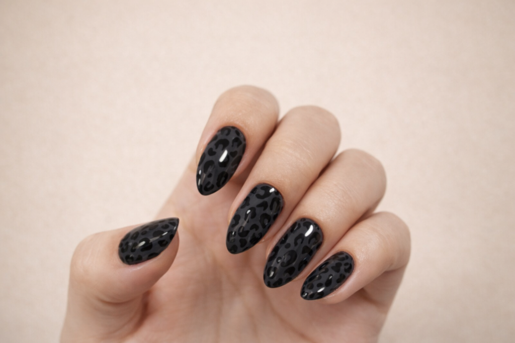 black nail designs