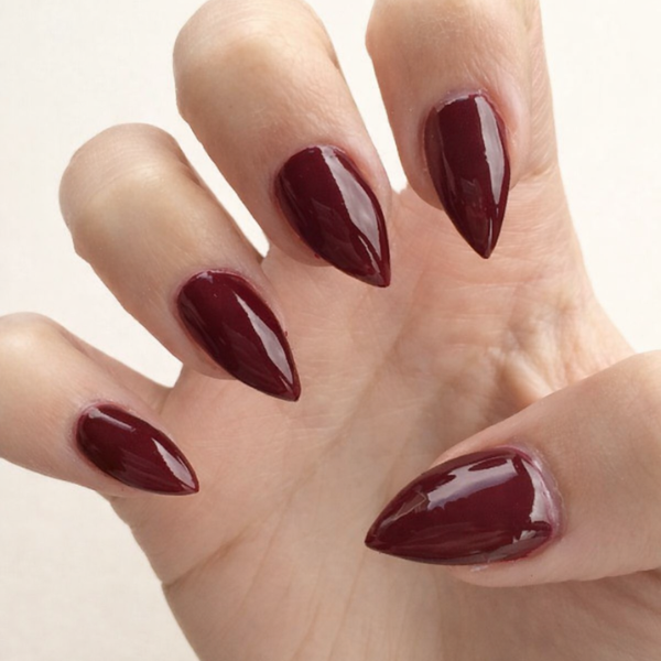 short stiletto nails