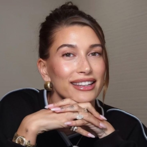 Hailey Bieber Nails Everyone Wants Right Now