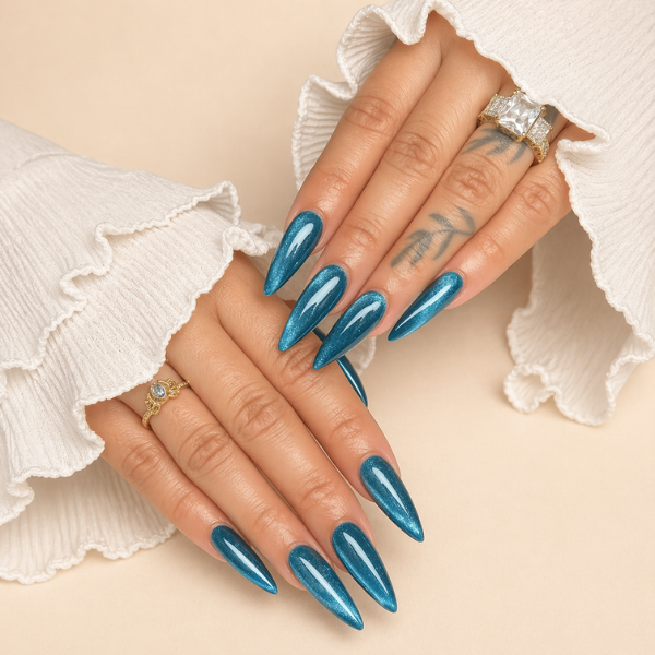 cat eye nail polish