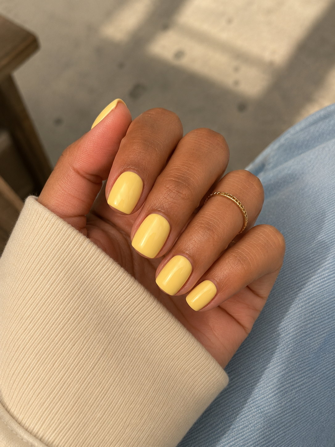 01 solid butter yellow short square